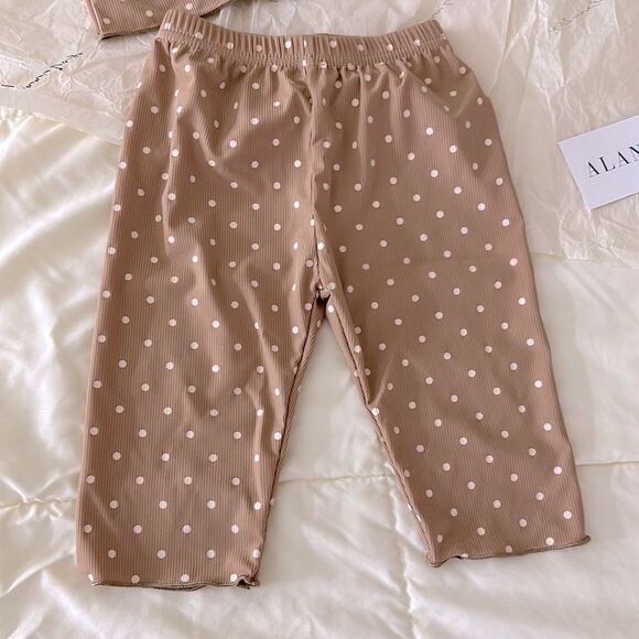 NWT Girl Two Piece Set Size 18-24 Month - Picture 4 of 4